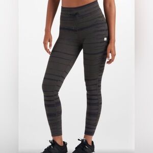 Vuori Shibori Oregano Striped Leggings size XS/Small IMMACULATE